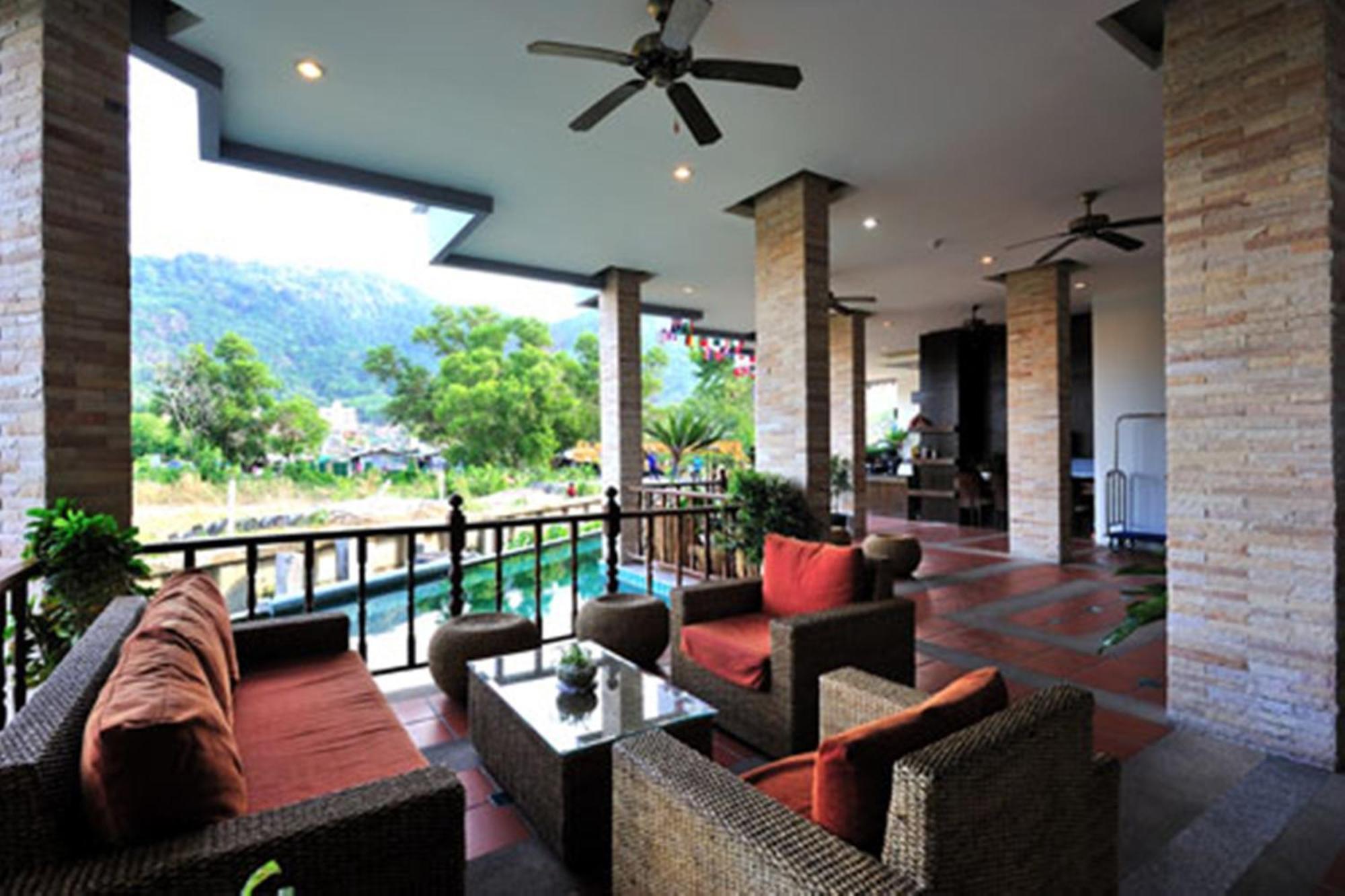 Apk Resort Patong Exterior foto